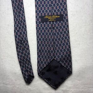 Brooks Brothers Makers Mens Silk Tie Navy Red Geometric Chain Link Made in USA